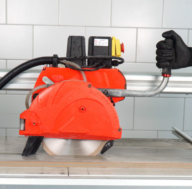 From a tile cutter to a stone-cutting machine: what and how to saw granite