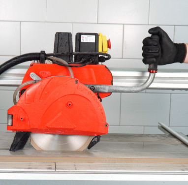 From a tile cutter to a stone-cutting machine: what and how to saw granite